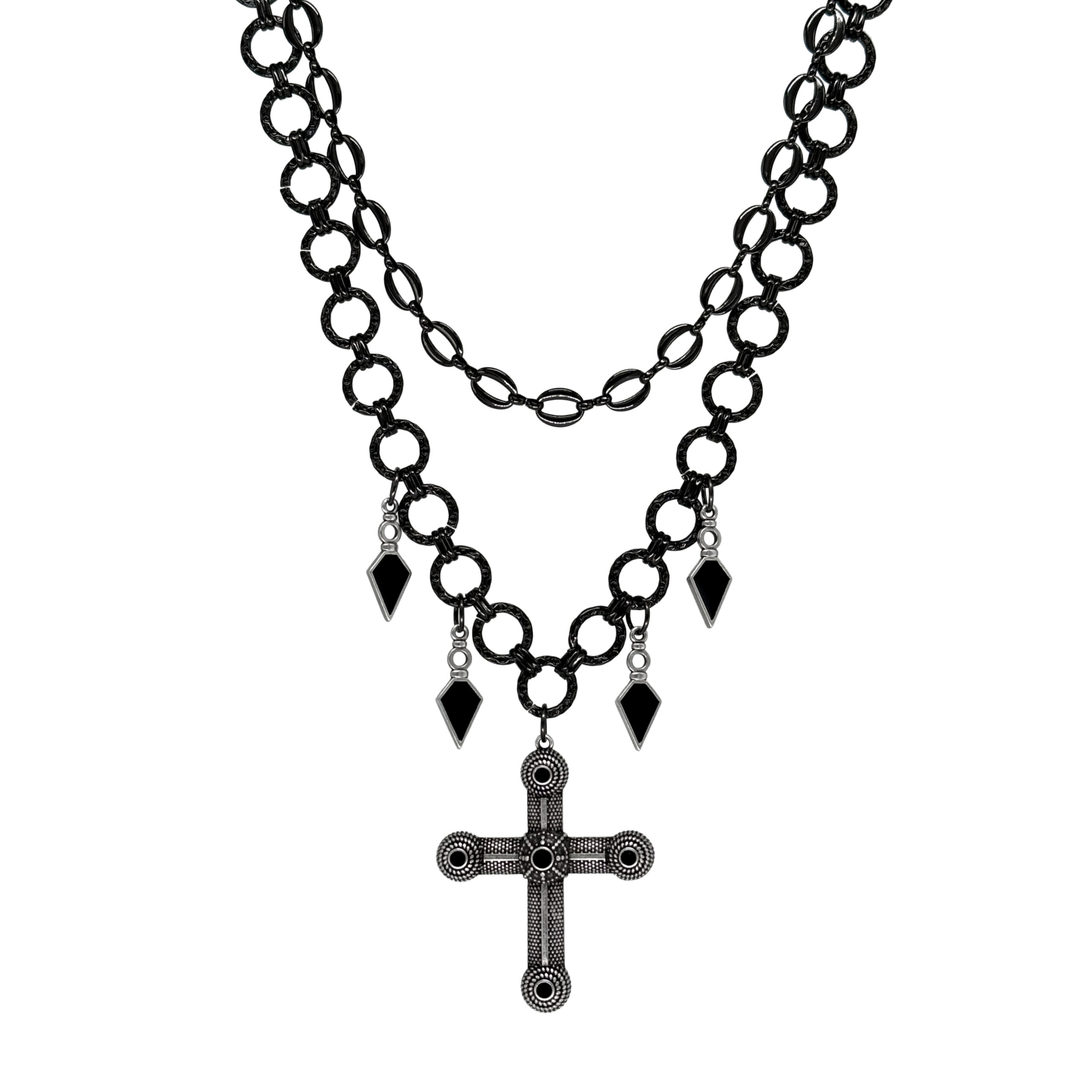 Επιβλητικό Μαύρο Layer με Σταυρό Και Charms
